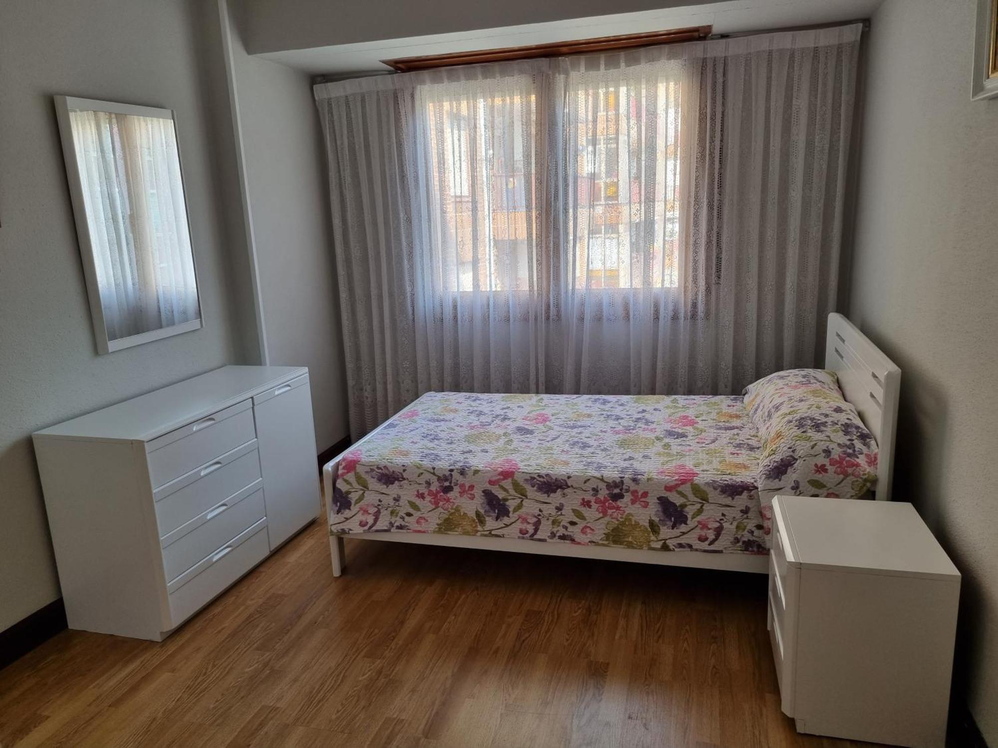 Apartamento Con Garaje Opcional Con 2 Banos Cerca Ayuntamiento Apartment Bilbao Luaran gambar
