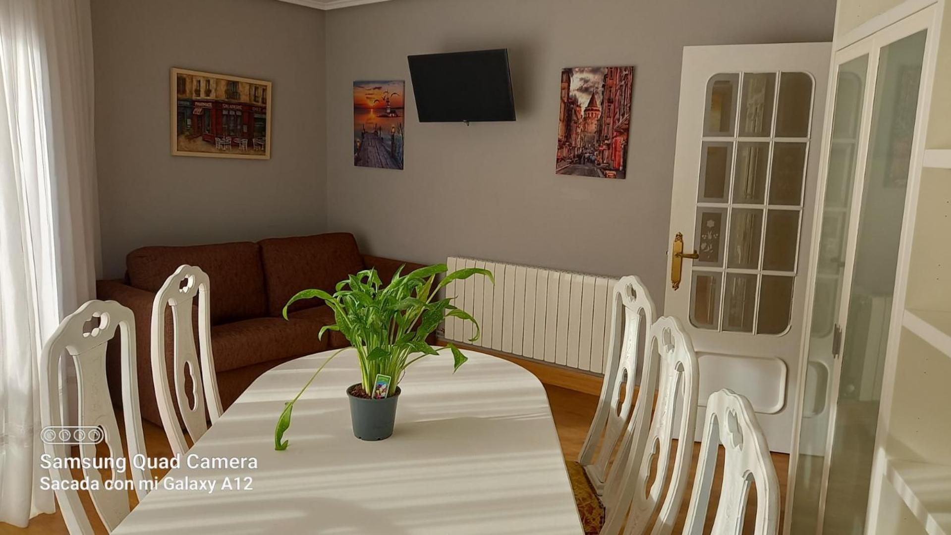 Apartamento Con Garaje Opcional Con 2 Banos Cerca Ayuntamiento Apartment Bilbao Luaran gambar