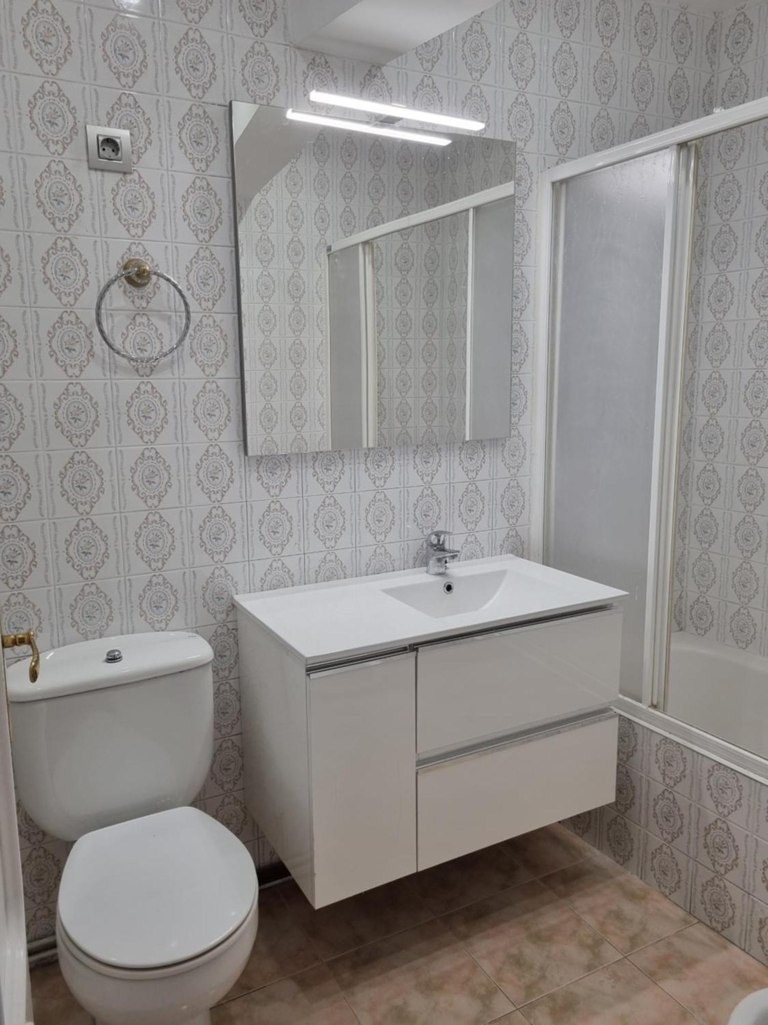 Apartamento Con Garaje Opcional Con 2 Banos Cerca Ayuntamiento Apartment Bilbao Luaran gambar